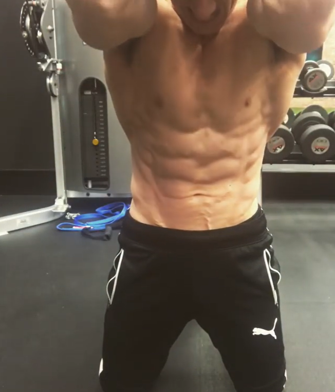 multi directional cable crunches